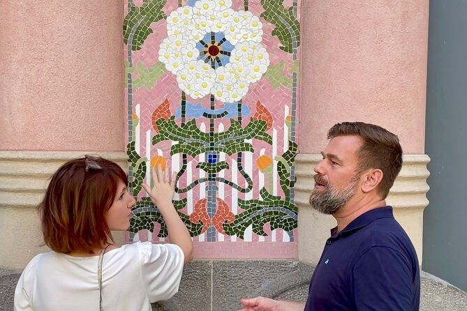 Gaudí and Barcelona Legends - Private Tour - El Born: turning legends into street references for 30 minutes