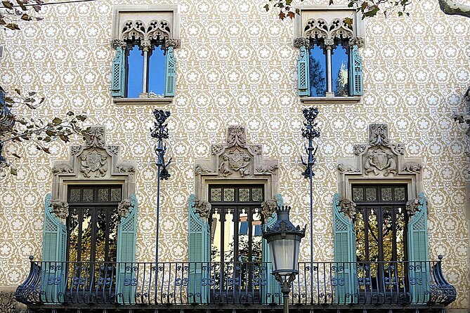 Gaudí and Modernism - Private Walking Tour - Casa Malagrida: When Argentina and Tobacco Show Up in Stone