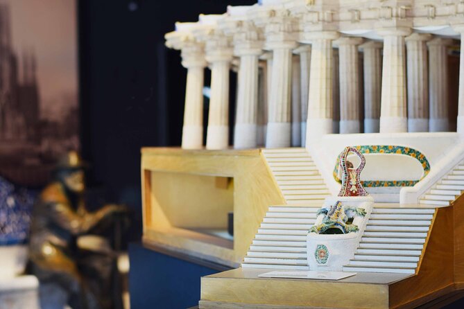 Gaudi Experience Admission Ticket - Inside the show, from a gecko start to 4D transformations