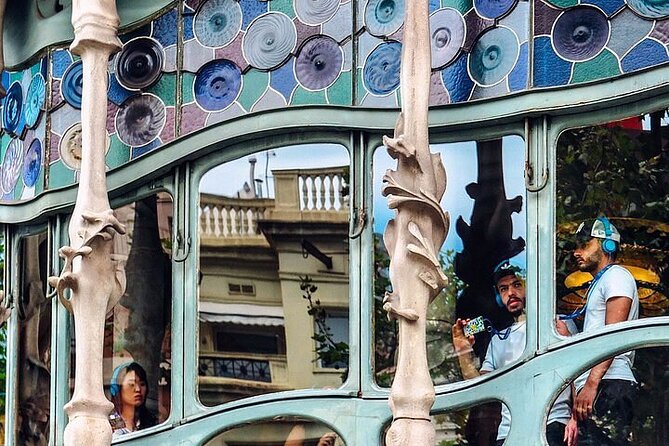 Gaudi Masterpiece: Casa Batlló with Expert Guide and STL Tickets - Pacing and group size: how the tour stays enjoyable
