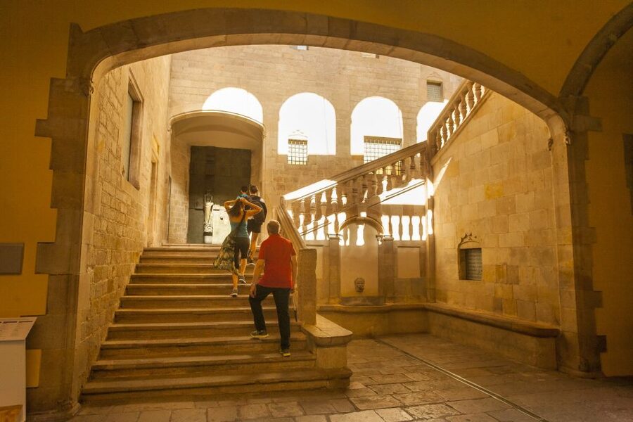 Gaudi's Barcelona 2-Hour Segway Tour with a Live Guide - Parc de la Ciutadella, Tres Dragons, and Barques del Parc