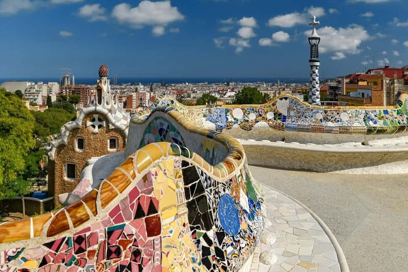 Gaudi's legacy.Exclusive tour to Park Güell & Casa Batlló - Quick hits for your Gaudí day