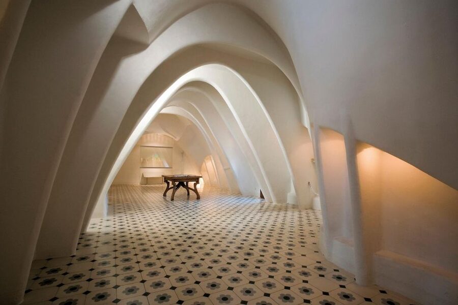 Gaudi's legacy.Exclusive tour to Park Güell & Casa Batlló - Itinerary flow and pacing: what 3 hours really buys you