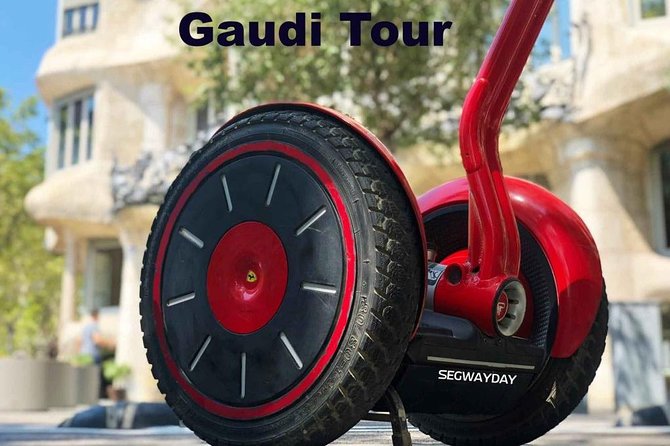 Gaudí Segway Tour - Cara de Barcelona: a quick pop-art moment to set the tone