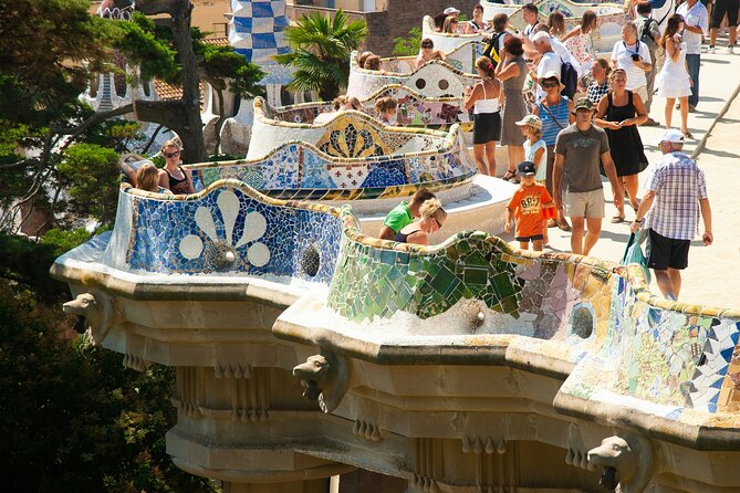 Gaudis Sunset Sagrada Familia and Parc Güell Guided English Tour - Why This Afternoon Tour Feels Different Than a Morning Visit