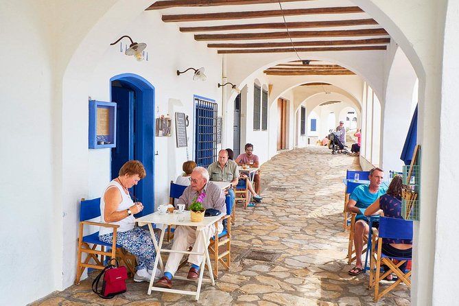 Girona and Costa Brava Private Tour with Pick-up from Barcelona - Pickup, Comfort, and How You Stay Sane With a 9-Hour Itinerary