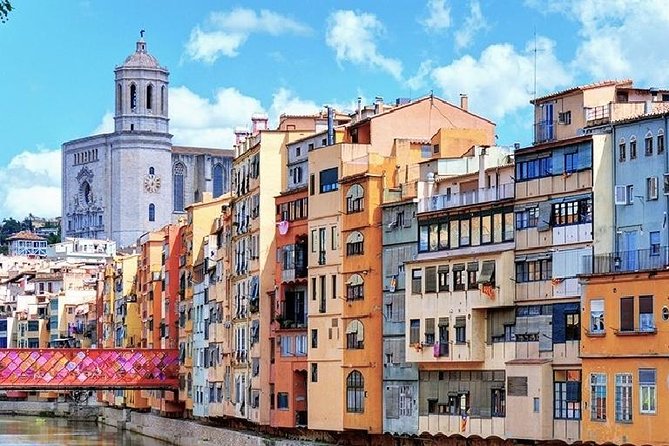 Girona & Costa Brava Small-Group Tour with Pickup from Barcelona - Barcelona pickup and the 10-hour rhythm