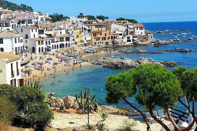Girona Costa Brava Zindagi Na Milegi Dobara + GOT Locations Tour - Stop 1 in Girona: Cathedral stairs, Jewish Quarter alleys, and show references