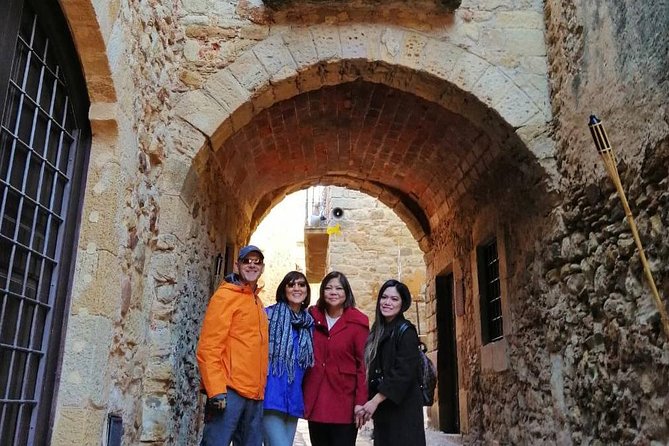 Girona & Dali Museum Small Group Tour with Pick-up from Barcelona - Should You Book the Girona and Dalí Day Trip?