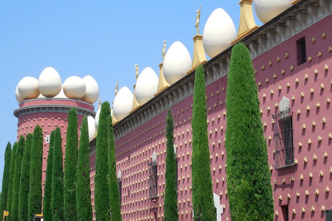 Girona, Figueres, Dalí Museum and Cadaqués Tour from Barcelona - Cadaqués guided walk first, then a slow seaside wander