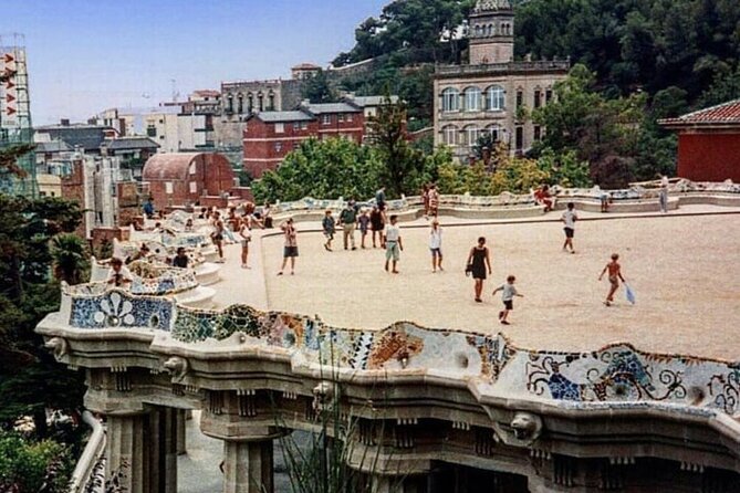 Golden Hour Sagrada Familia & Sunset Park Güell - Where you start and where you end, plus smart timing tips