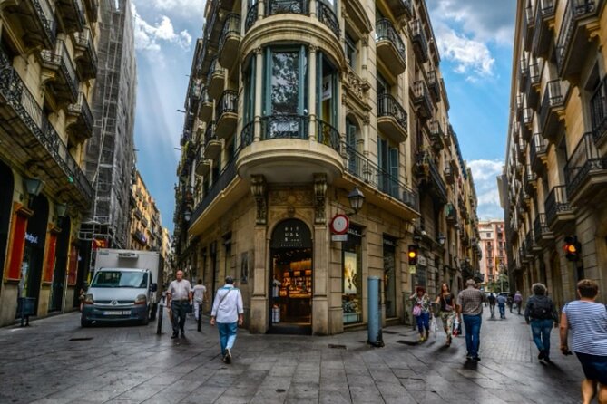 Gothic Quarter Barcelona Tour with Audioguide - Santa Maria del Pi to La Rambla: switching from old stone to city energy