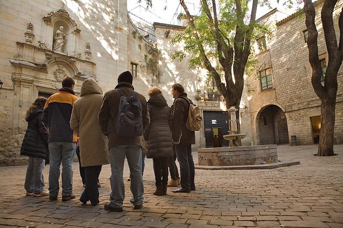 Gothic Quarter Donation-Based Walking Tour in English - A donation-based route through the Gothic Quarter, in plain English