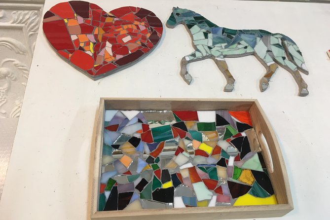 Guided Gaudí’s Trencadís Mosaic Workshop in Barcelona 4 Hours - Getting real coaching, including what made instructors stand out