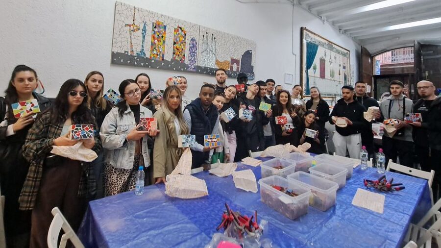 Guided Gaudí’s Trencadís Mosaic Workshop in Barcelona - Tools, materials, and how the class actually runs