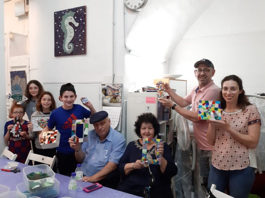 Guided Gaudí’s Trencadís Mosaic Workshop in Barcelona - The grout step, pickup timing, and how to pack your mosaic