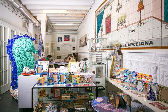 Guided Gaudí Trencadís Mosaic Workshop in Barcelona 2 Hours - What happens after class: grouting, finishing, and pickup timing
