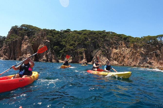 Guided Kayak & Snorkel tour to Costa Brava: Small Group and Lunch - What to pack (so you enjoy it instead of managing discomfort)