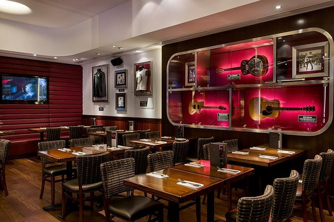 Hard Rock Cafe Barcelona with Set Lunch or Dinner - A flexible 11:30am to 2am dinner window with priority seating