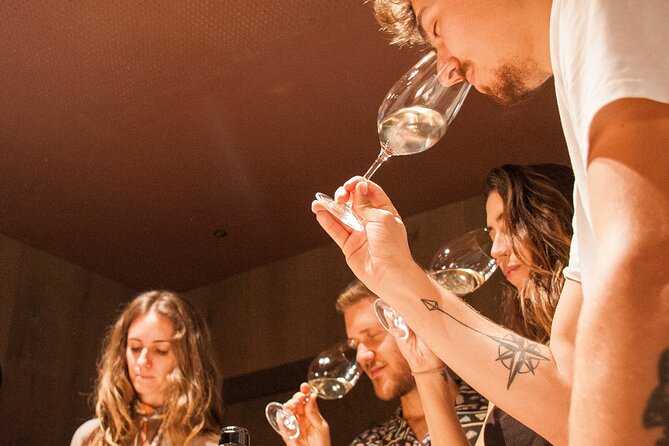 High-End Vineyard Escape: Cava, Tapas & Wine | Private Tour - Guides and pacing: why names like Pol, Toni, Javier, and Clara matter