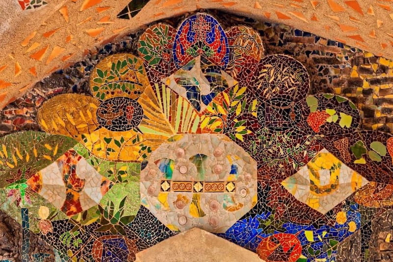 Highlights Guided visit to Gaudi's Crypt and Colonia Güell - Who this tour fits best
