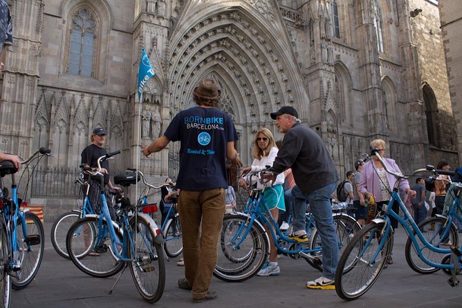 Historical and Modernist Bike Tour Barcelona - A 3-hour loop that links Barri Gòtic to Gaudí