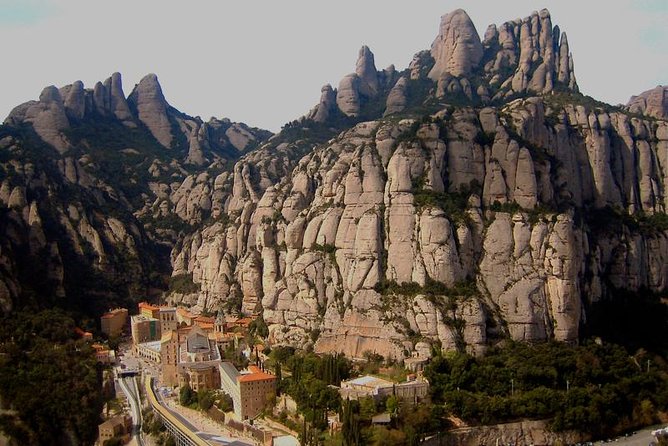 Historical Montserrat Half-Day Hiking Tour from Barcelona - What to pack, so the hike feels good instead of annoying