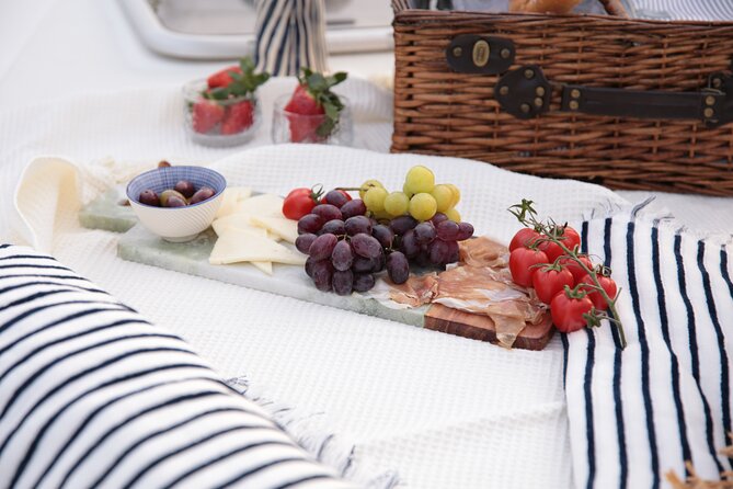 Hot Air Ballooning and Sailing Adventure Tour from Barcelona - Who should book this and who might skip it