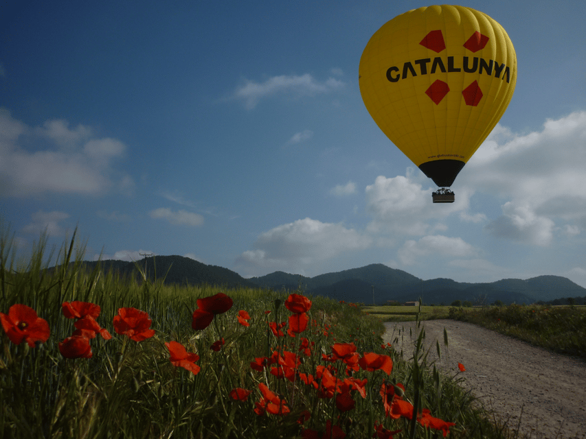 Hot Air Ballooning & Sailing Adventure from Barcelona - The 2-Hour Sailing Tour: Drinks, Snacks, And Coastal Views
