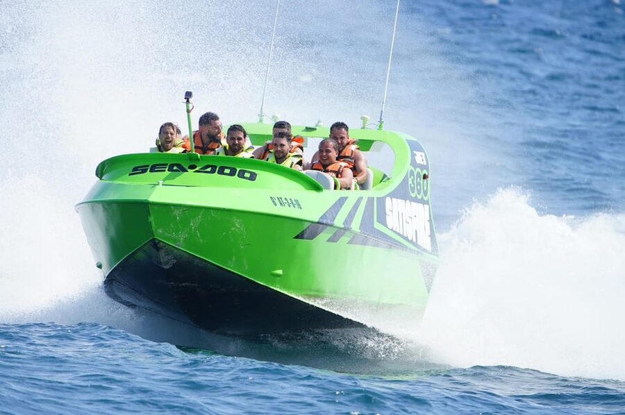 JetBoat Experience - Instructor languages: easy communication on a fast-moving ride