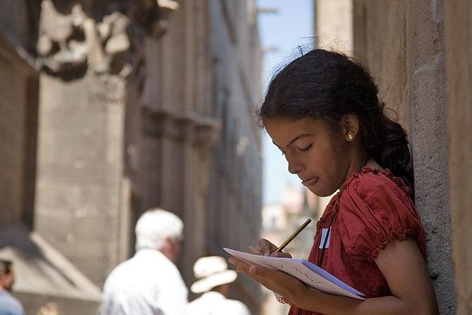 Kids and Family Gothic Quarter Walking Tour in Barcelona - Cathedral Facade, Plazas, and Roman Ruins: What Makes the Sights Work