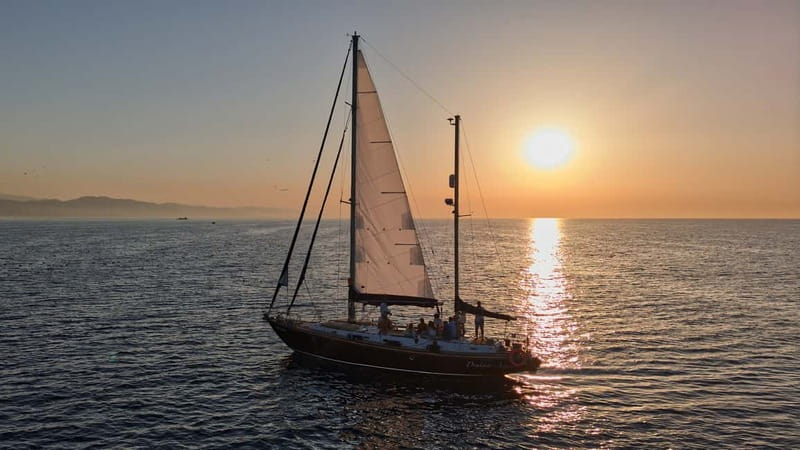 Luxury and exclusive sailing tour with private service - What onboard comfort really looks like on this boat