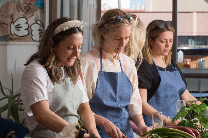 Make fresh pasta and Italian aperitivo In Barcelona - Group Size and English: Practical Comfort for Everyone