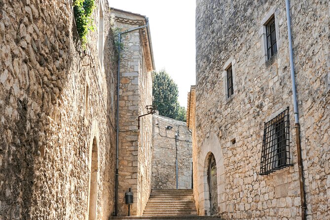 Medieval Girona & Costa Brava’s Top Beach–Unforgettable Day Trip - Sant Feliu and Girona Cathedral: Roman sarcophagi, then gothic scale
