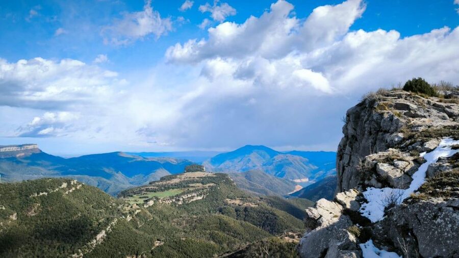Medieval Towns and Nature Parks Exclusive Trip with Pickup - Booking It: Should You Choose This One?