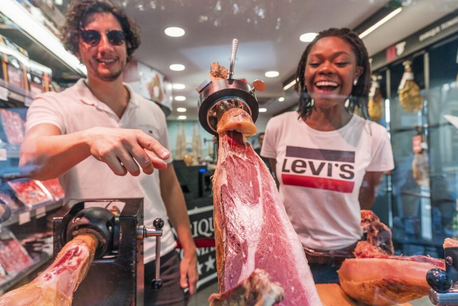 Menu Ibérico - Jamón & Cava near Sagrada Familia - The 1-hour Jamón Ibérico stop right by Sagrada Familia