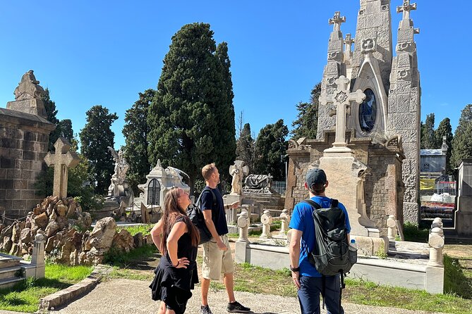 Montjuïc Cemetery Walking Tour – Hidden Art, History & Views - Fossar de la Pedrera: the Spanish Civil War memorial stop you will remember