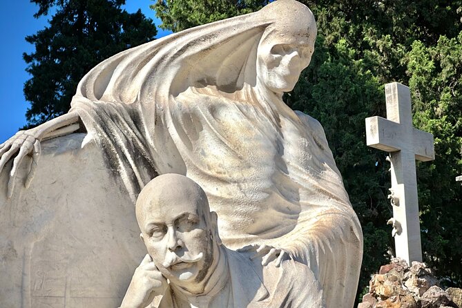 Montjuïc Cemetery Walking Tour – Hidden Art, History & Views - Inside Cementerio de Montjuïc: graves, sculptures, and elite mausoleums