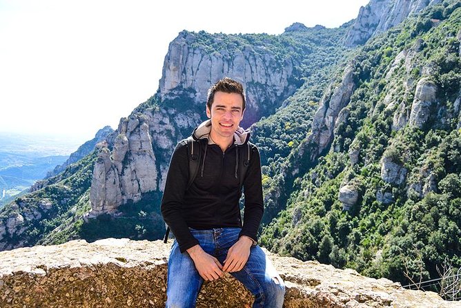 Montserrat 7-hour Private Tour from Barcelona with Lunch - Inside the basilica: meeting La Moreneta, the Black Virgin