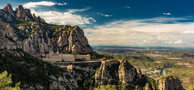 Montserrat & Cogwheel Train, Gourmet Wine Tasting & Tapas/Lunch - Key things to know before you go