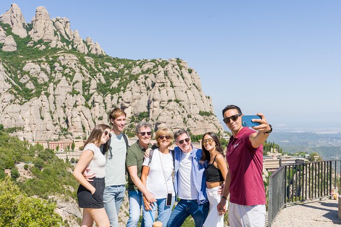 Montserrat Full Day Tour with Farmhouse Lunch and Winery Visit - Bages Farmhouse Lunch and Winery Visit: What to Expect