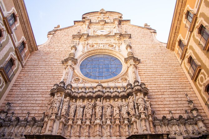 Montserrat Full Day Tour with Farmhouse Lunch and Winery Visit - Abadia de Montserrat: What the 30 Minutes Covers