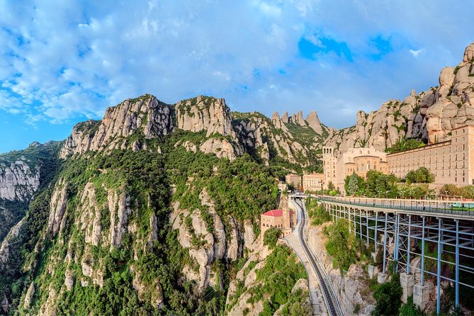 Montserrat Private Guided Tour with Pick up - What 3 hours at Montserrat feels like, and how to use it