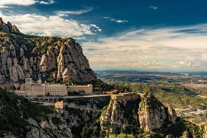 Montserrat Private Tour w/ Official Guide + Hotel or Port pick up - Private Montserrat with hotel pickup, and why that matters in Barcelona