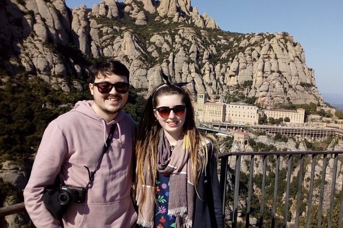 Montserrat Private Tour with Hotel pick-up from Barcelona - Abadia de Montserrat and the Basilica: Moreneta, legend, and art