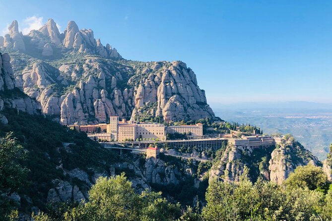 Montserrat Small Group Trip: Basilica & Moreneta with Transfer - The Guide Makes the Difference, Especially When Plans Change
