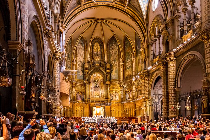 Montserrat Tour with Cogwheel Train, Monastery & Black Madonna - Liquor tasting and the small extras that make the day feel complete