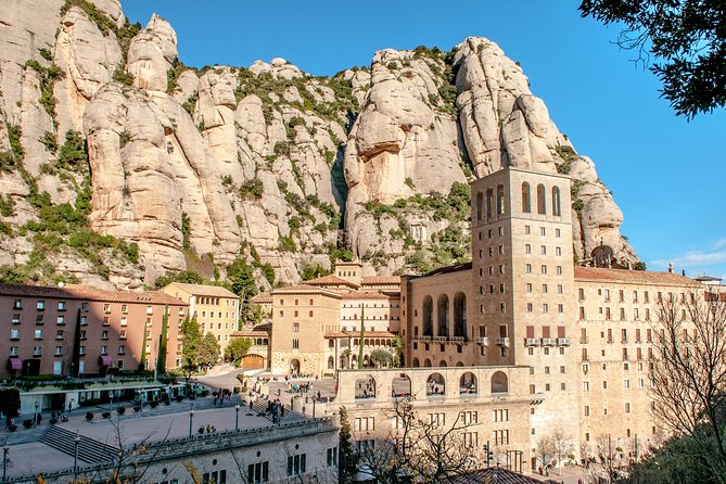 Montserrat with Black Madonna & Medieval Winery with Tapas/Lunch - A mountain monastery and a castle winery in one day