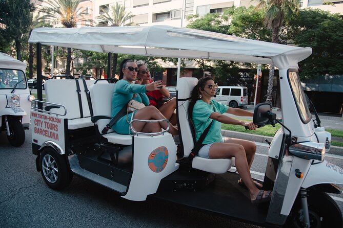 Official Tuk Tuk BCN l Barcelona 3 Hours City Tour - La Rambla and Plaça Catalunya: the city heartbeat at the end