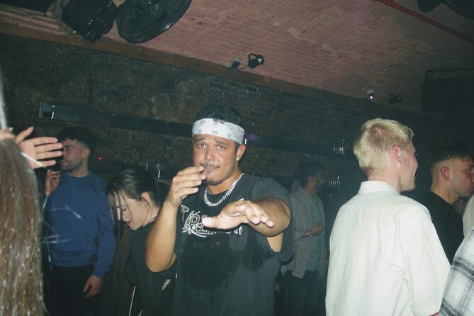 OG Barcelona Night Adventure — 3 Bars, 3 Shots & VIP Club Entry - The 3 shots moment and VIP club entry: what to expect